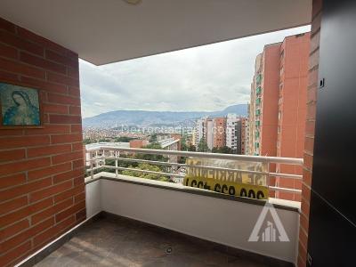 Apartamento en arriendo en Los Colores, Medellín · foto 4 de 11