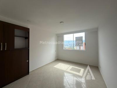 Apartamento en arriendo en Los Colores, Medellín · foto 7 de 11