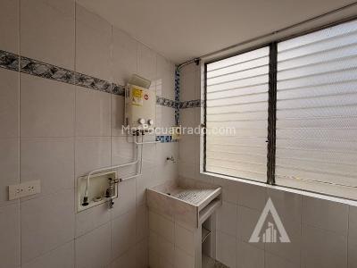 Apartamento de 2 alcobas en arriendo en Loma Del Indio, Medellín, 85 m² · foto 8 de 10