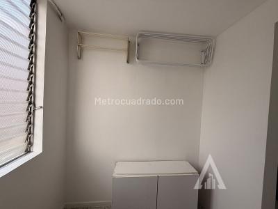 Apartamento de 2 alcobas en arriendo en Loma Del Indio, Medellín, 85 m² · foto 9 de 10