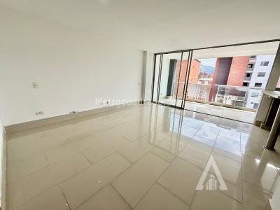 Apartamento de 3 alcobas en arriendo en Zuñiga, Envigado, 114 m² · foto 4 de 13