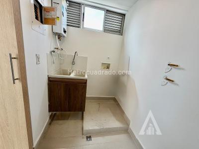 Apartamento de 3 alcobas en arriendo en Zuñiga, Envigado, 114 m² · foto 8 de 13