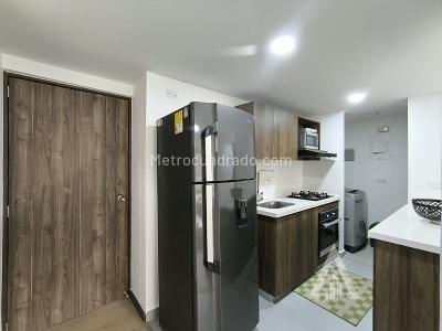 Apartamento de 2 alcobas en arriendo en Loma Del Indio, Medellín, 58 m² · foto 2 de 20