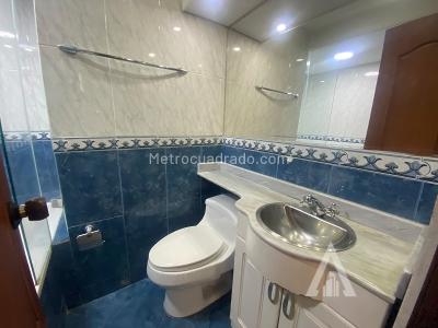 Apartamento de 3 alcobas en arriendo en Loma Del Indio, Medellín, 100 m² · foto 7 de 12