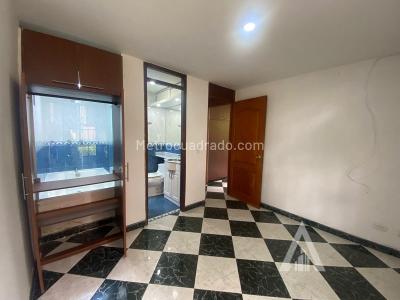 Apartamento de 3 alcobas en arriendo en Loma Del Indio, Medellín, 100 m² · foto 9 de 12
