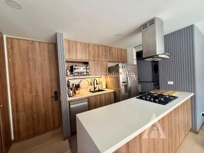 Apartamento de 2 alcobas en venta en Envigado, Envigado, 69 m² · foto 13 de 14