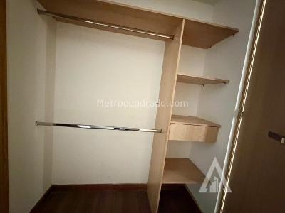 Apartamento en venta en Envigado, Envigado · foto 8 de 19