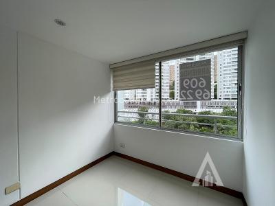 Apartamento de 3 alcobas en arriendo en Av Las Palmas, Medellín, 70 m² · foto 3 de 10