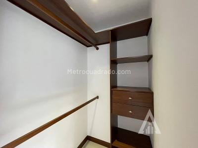 Apartamento de 3 alcobas en arriendo en Av Las Palmas, Medellín, 70 m² · foto 7 de 10