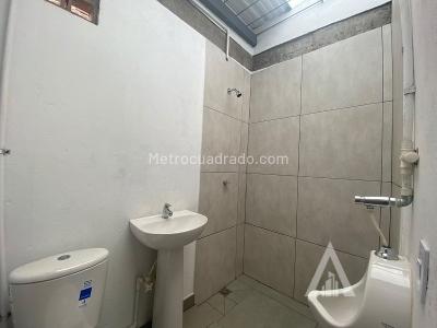 Apartamento de 2 alcobas en arriendo en San Joaquin, Medellín, 130 m² · foto 3 de 11