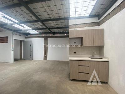 Apartamento de 2 alcobas en arriendo en San Joaquin, Medellín, 130 m² · foto 6 de 11