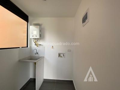 Apartamento de 3 alcobas en arriendo en Av Las Palmas, Medellín, 72 m² · foto 2 de 11