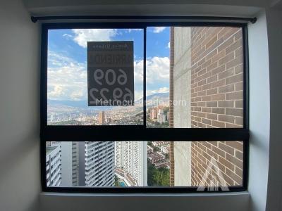 Apartamento de 3 alcobas en arriendo en Av Las Palmas, Medellín, 72 m² · foto 7 de 11