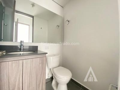 Apartamento de 3 alcobas en arriendo en Av Las Palmas, Medellín, 72 m² · foto 10 de 11