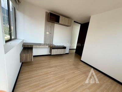 Apartamento de 3 alcobas en arriendo en Av Las Palmas, Medellín, 161 m² · foto 19 de 20