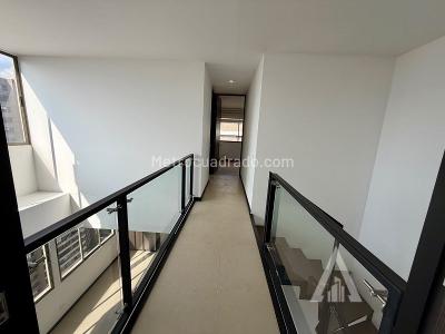 Apartamento de 3 alcobas en arriendo en Av Las Palmas, Medellín, 161 m² · foto 20 de 20