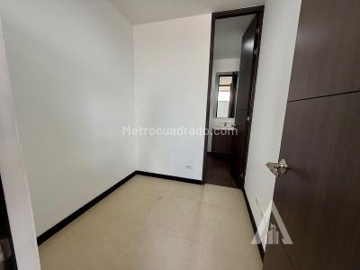 Apartamento de 3 alcobas en arriendo en Av Las Palmas, Medellín, 161 m² · foto 7 de 20