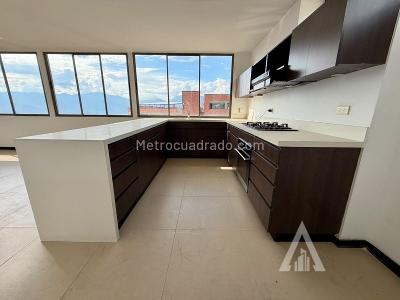 Apartamento de 3 alcobas en arriendo en Av Las Palmas, Medellín, 161 m² · foto 9 de 20
