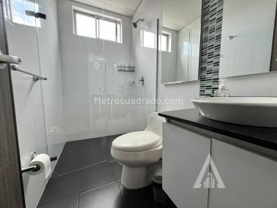 Apartamento de 3 alcobas en venta en El Poblado, Medellín, 164 m² · foto 13 de 16