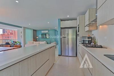 Apartamento de 3 alcobas en venta en El Poblado, Medellín, 164 m² · foto 3 de 16