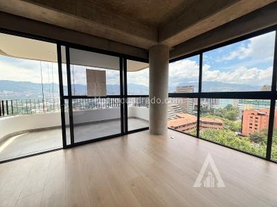 Apartamento de 2 alcobas en venta en El Poblado, Medellín, 120 m² · foto 10 de 12