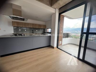 Apartamento de 2 alcobas en venta en El Poblado, Medellín, 120 m² · foto 4 de 12