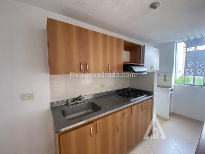 Apartamento de 2 alcobas en arriendo en Loma Del Indio, Medellín, 58 m² · foto 12 de 15