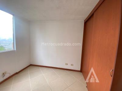 Apartamento de 2 alcobas en arriendo en Loma Del Indio, Medellín, 58 m² · foto 2 de 15