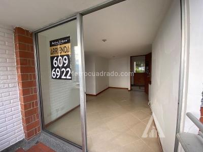Apartamento de 2 alcobas en arriendo en Loma Del Indio, Medellín, 58 m² · foto 4 de 15