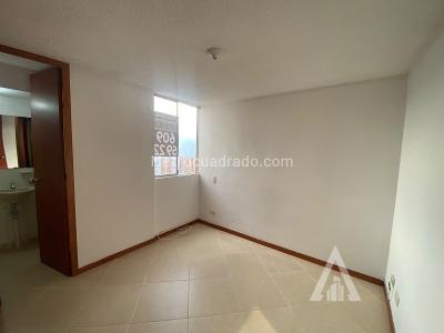 Apartamento de 2 alcobas en arriendo en Loma Del Indio, Medellín, 58 m² · foto 5 de 15