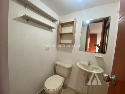 Apartamento de 2 alcobas en arriendo en Loma Del Indio, Medellín, 58 m² · foto 7 de 15