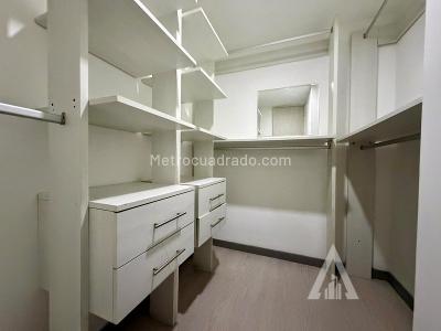 Apartamento de 2 alcobas en arriendo en Castropol, Medellín, 82 m² · foto 14 de 15