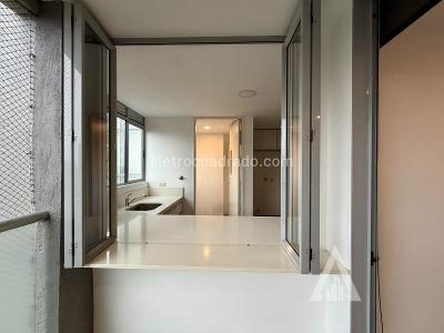 Apartamento de 2 alcobas en arriendo en Castropol, Medellín, 82 m² · foto 4 de 15