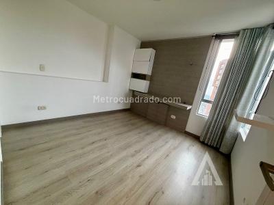 Apartamento de 2 alcobas en arriendo en Castropol, Medellín, 82 m² · foto 9 de 15
