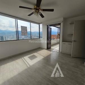 Apartamento en arriendo en Poblado, Medellín · foto 2 de 20