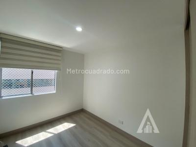 Apartamento de 3 alcobas en arriendo en Ciudad Del Rio, Medellín, 65 m² · foto 2 de 9