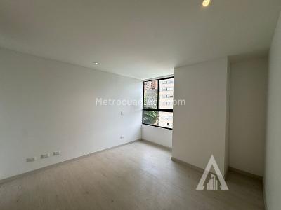 Apartamento en arriendo en Castropol, Medellín · foto 6 de 15