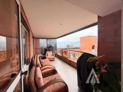 Apartamento de 4 alcobas en arriendo en Ciudad Del Rio, Medellín, 207 m² · foto 16 de 16