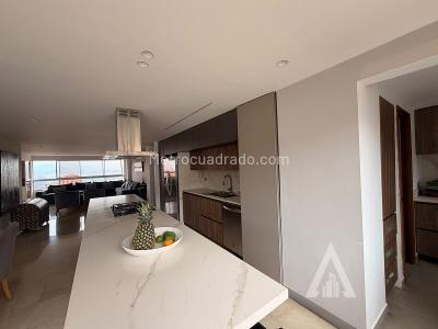 Apartamento de 4 alcobas en arriendo en Ciudad Del Rio, Medellín, 207 m² · foto 4 de 16