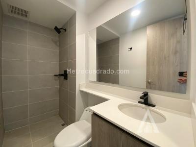 Apartamento en arriendo en Ciudad Del Rio, Medellín · foto 2 de 10