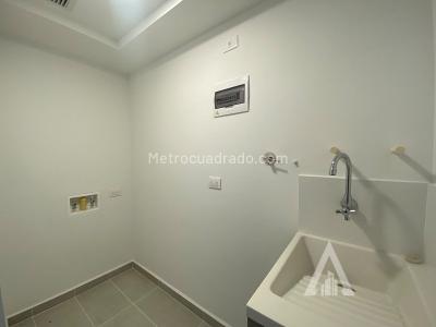 Apartamento en arriendo en Ciudad Del Rio, Medellín · foto 5 de 10