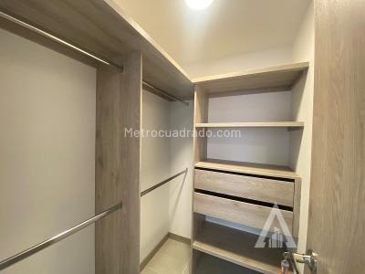 Apartamento en arriendo en Ciudad Del Rio, Medellín · foto 8 de 10