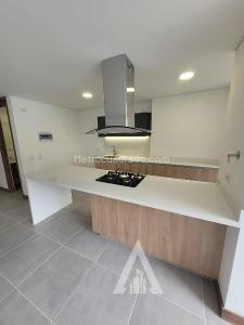 Apartamento en arriendo en Ciudad Del Rio, Medellín · foto 9 de 16