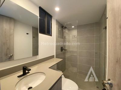 Apartamento en arriendo en Ciudad Del Rio, Medellín · foto 4 de 8