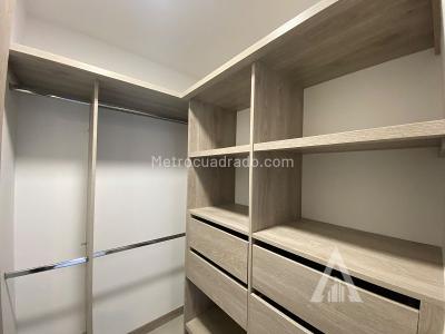 Apartamento en arriendo en Ciudad Del Rio, Medellín · foto 7 de 8