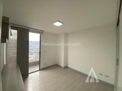 Apartamento de 3 alcobas en arriendo en El Poblado, Medellín, 100 m² · foto 4 de 13