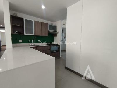 Apartamento en arriendo en Ciudad Del Rio, Medellín · foto 7 de 16