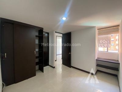 Apartamento en arriendo en Ciudad Del Rio, Medellín · foto 2 de 16