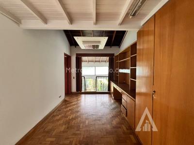 Casa de 4 alcobas en arriendo en El Poblado, Medellín, 240 m² · foto 14 de 20