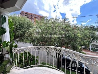 Casa de 4 alcobas en arriendo en El Poblado, Medellín, 240 m² · foto 7 de 20